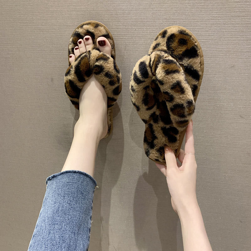 Plus Size Leopard Print Slippers