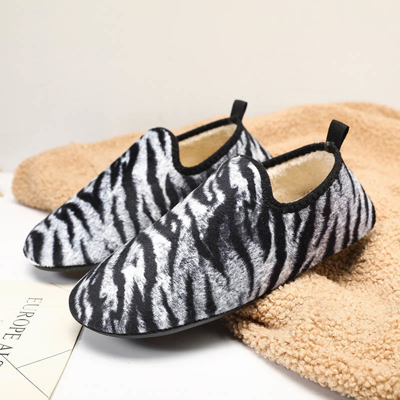 Plus Size Tiger Slipper Socks