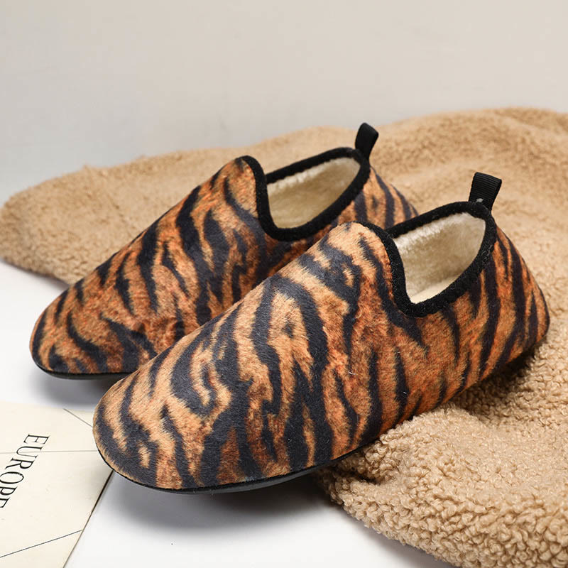 Plus Size Tiger Slipper Socks