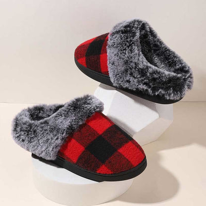 Plus Size Grid Slippers