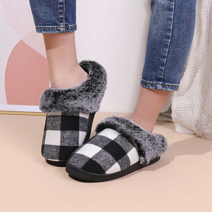 Plus Size Grid Slippers