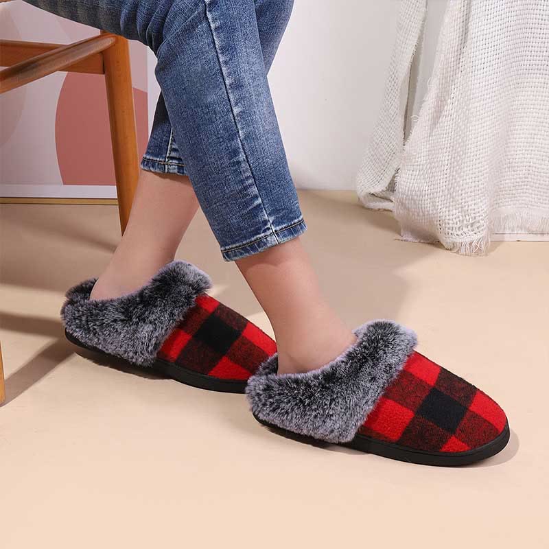 Plus Size Grid Slippers