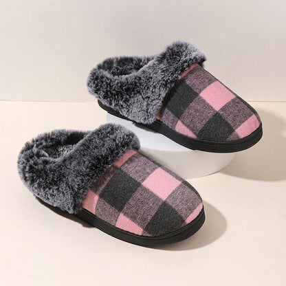 Plus Size Grid Slippers