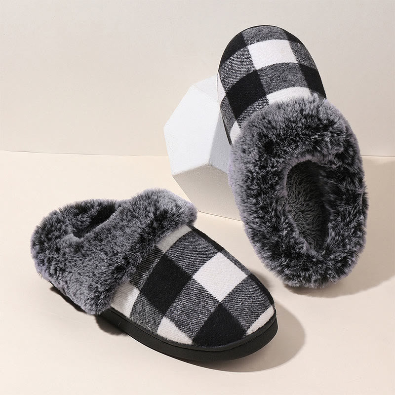 Plus Size Grid Slippers