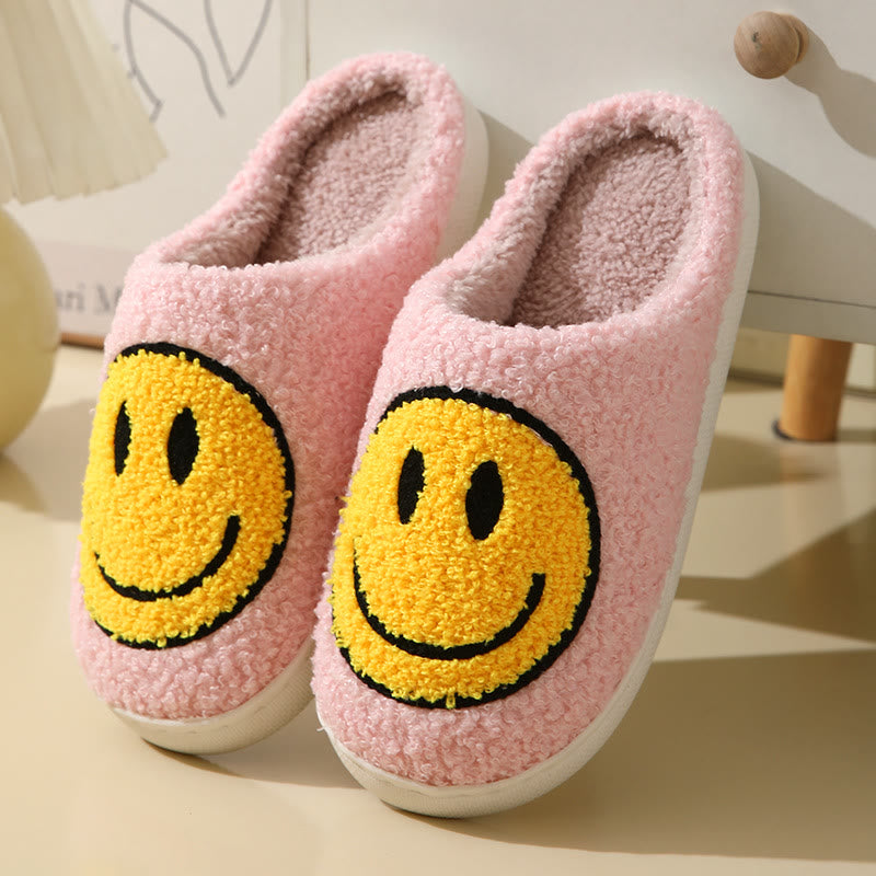 Plus Size Cartoon Smiley Face Slippers