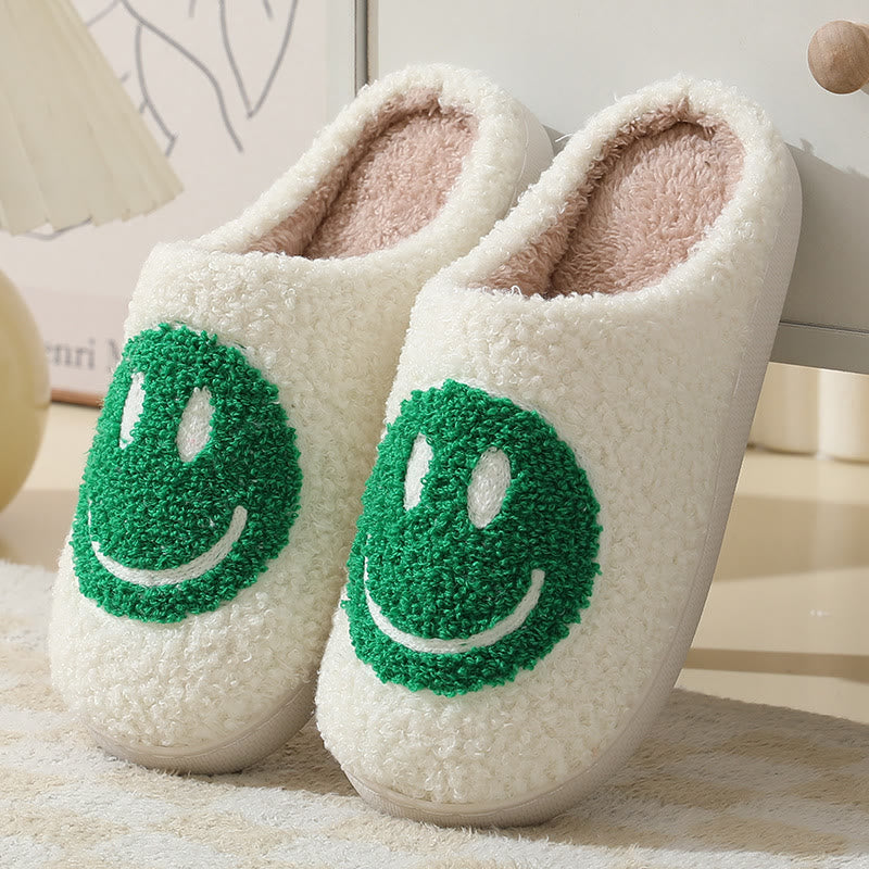 Plus Size Cartoon Smiley Face Slippers