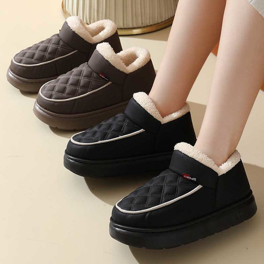 Plus Size Grid Slippers