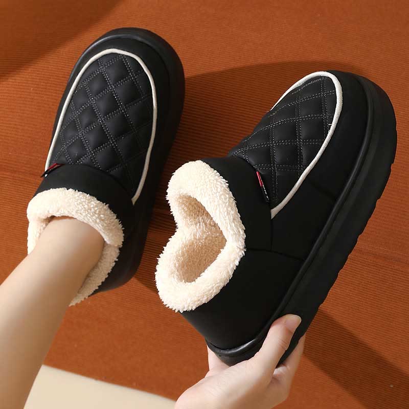 Plus Size Grid Slippers