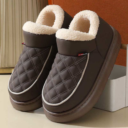 Plus Size Grid Slippers