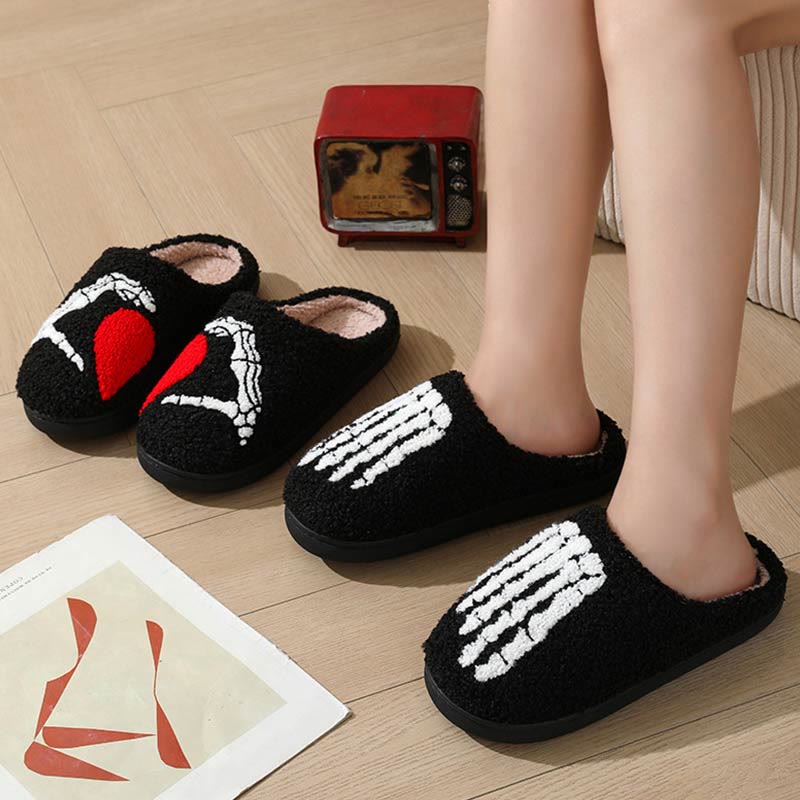 Plus Size Ghost Face Hand Heart Slippers