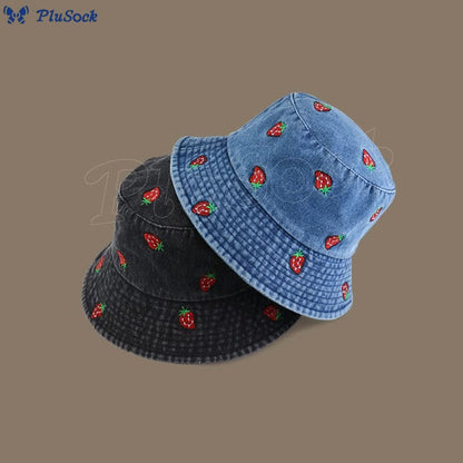 Plus Size Strawberry Bucket Hat