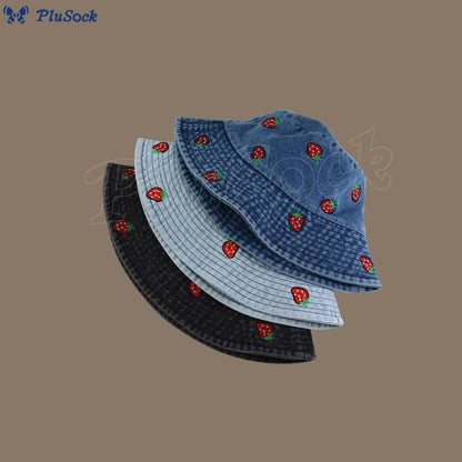 Plus Size Strawberry Bucket Hat