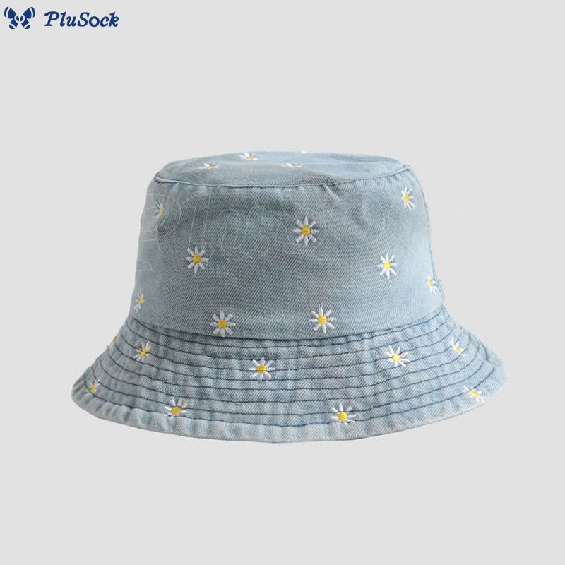 Plus Size Daisy Bucket Hat