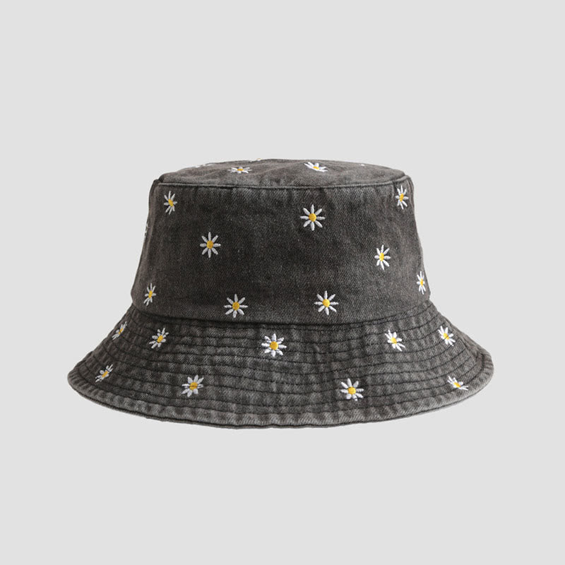 Plus Size Daisy Bucket Hat