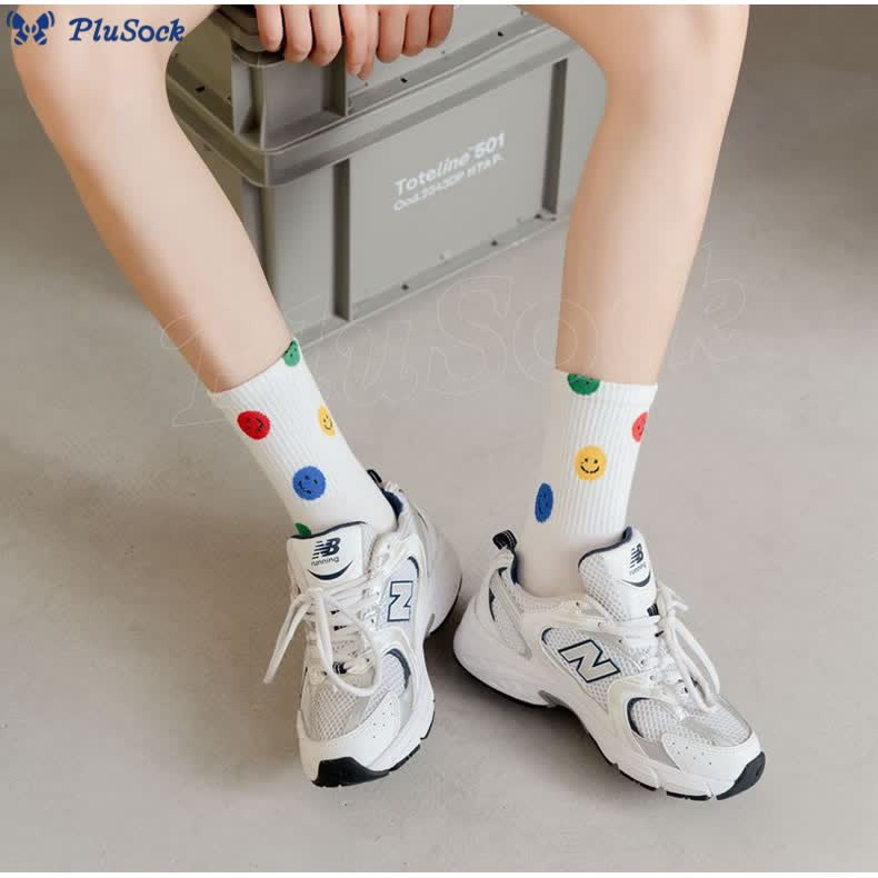 Plus Size Colorful Smiley Face Quarter Socks