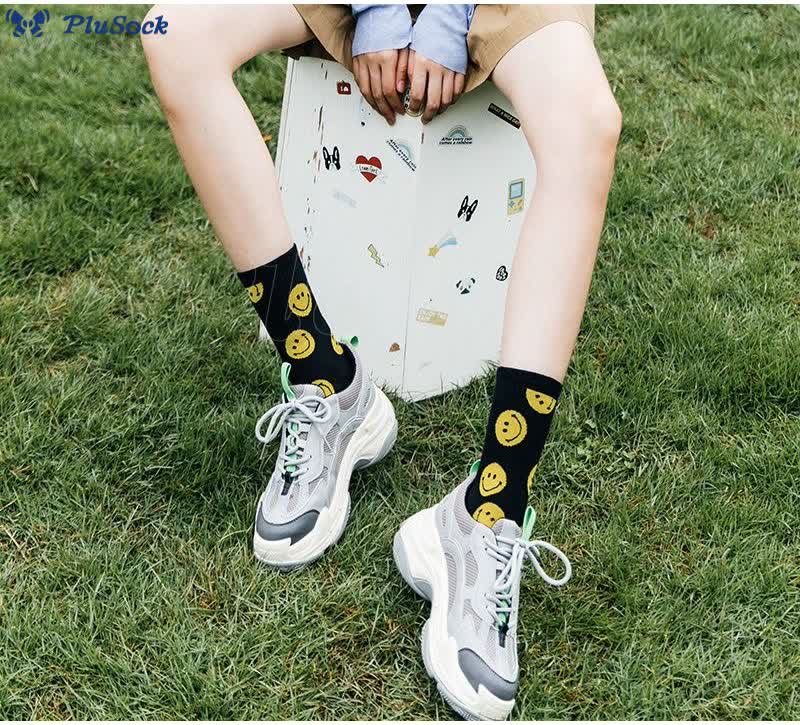 Plus Size Big Smiley Face Quarter Socks