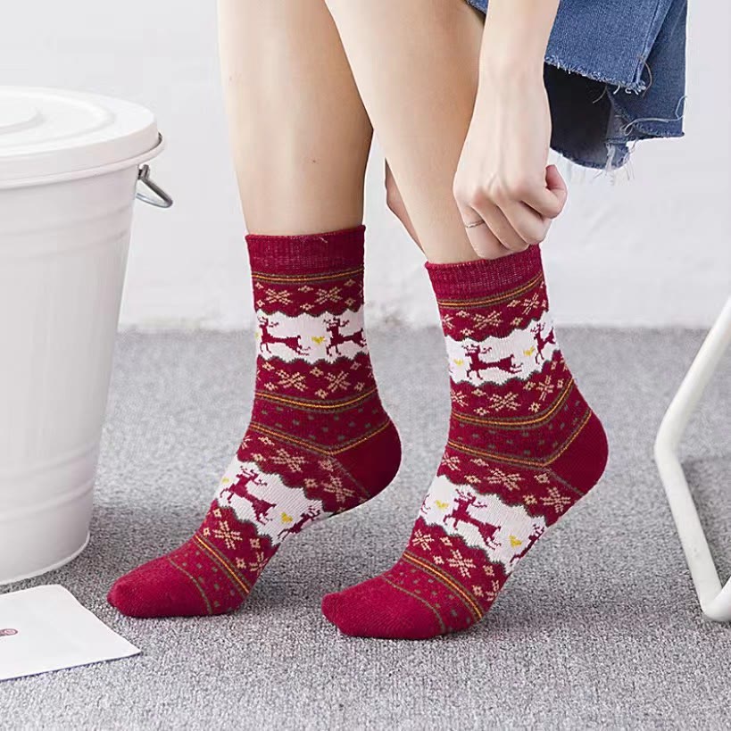 Plus Size Christmas Tinsel Deer Quarter Socks