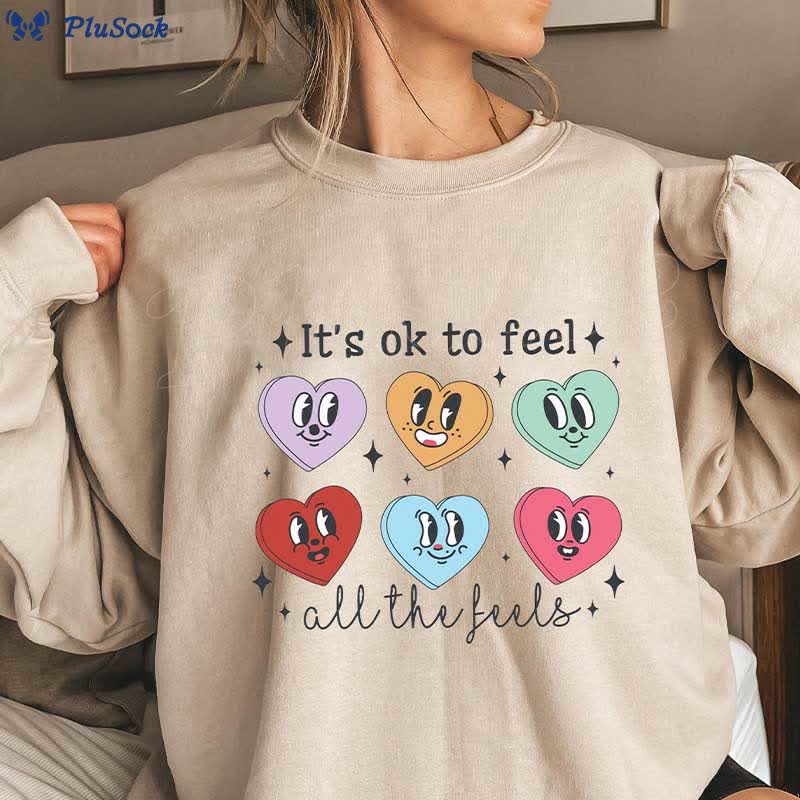 Plus Size Love Emoticon Sweatshirt