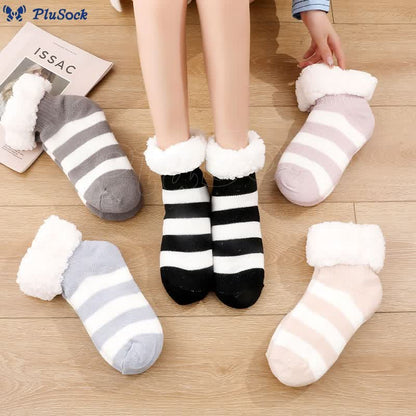 Plus Size Wide Stripes Slipper Socks