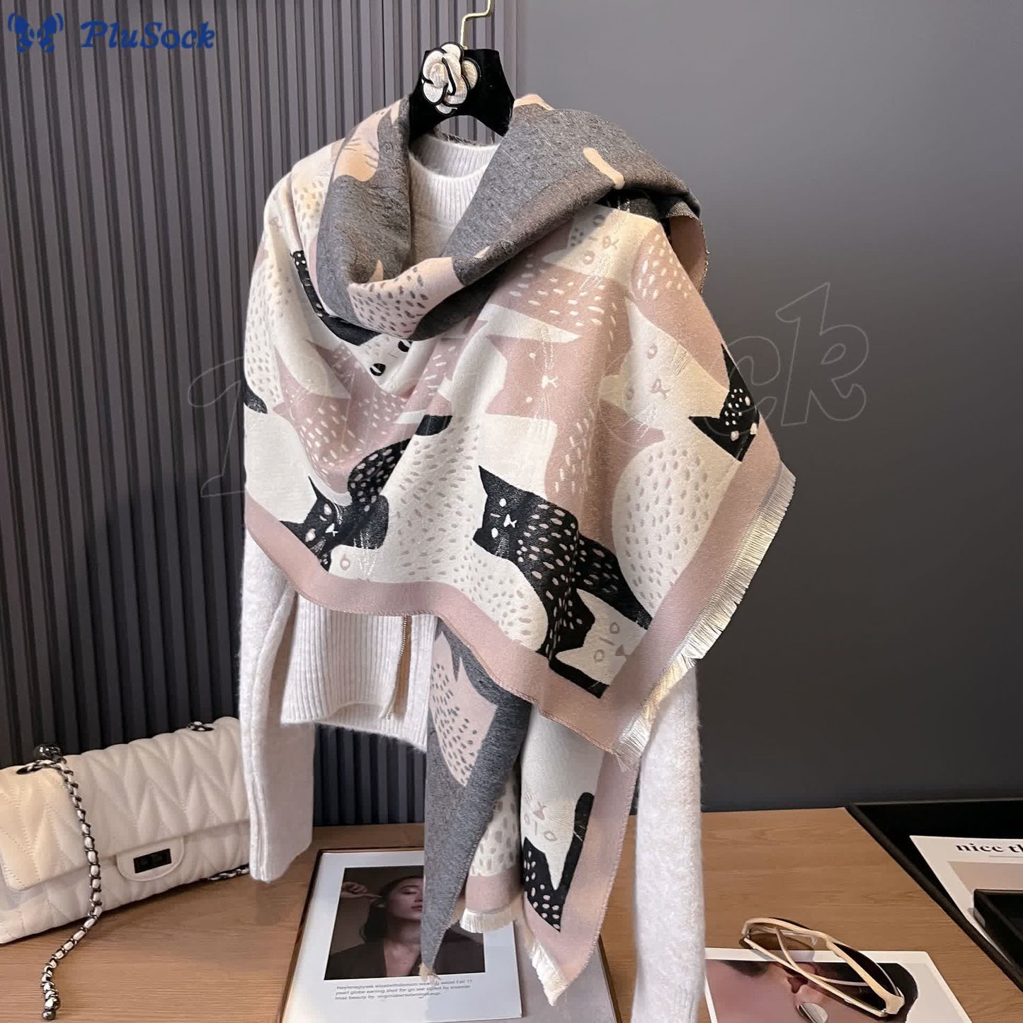 Sweet Cat Jacquard Blanket Scarf