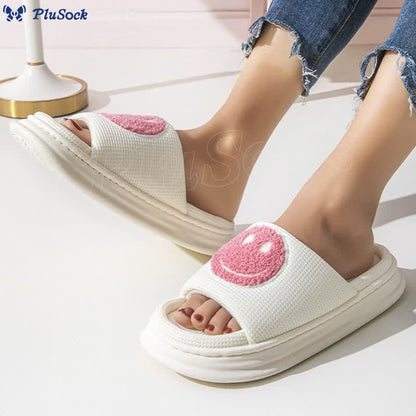 Plus Size Smiley Anti Slip Slippers