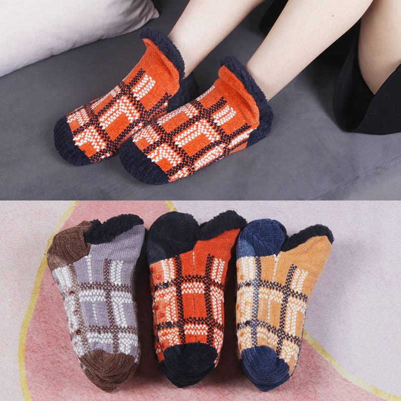 Plus Size Grid Slipper Socks