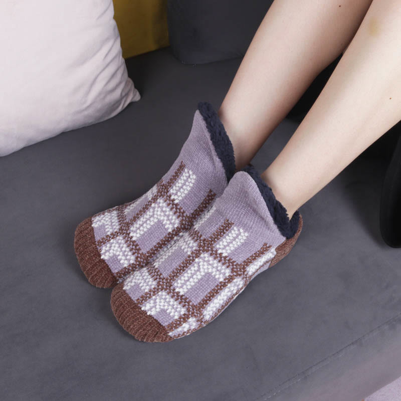 Plus Size Grid Slipper Socks