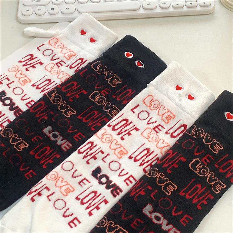 Plus Size Love Holding Hands Quarter Socks(2 Pairs)