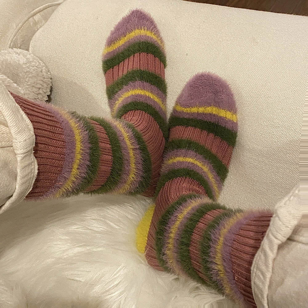 Color Block Furry Crew Socks(6 Pairs)